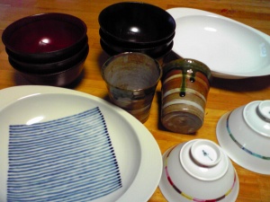 今回の戦利品たち。
左手前と右奥のお皿はカレー皿。
使いやすかったら来年買い足そうと思います。